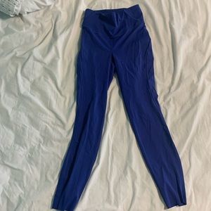 Lululemon Base Pace High Rise Tight Leggings 25 in Size 4 in color Psych